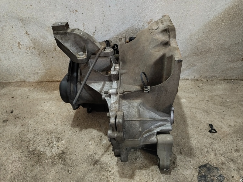 predám prevodovku ford focus cv6r 7002 bbe 300€ - 7