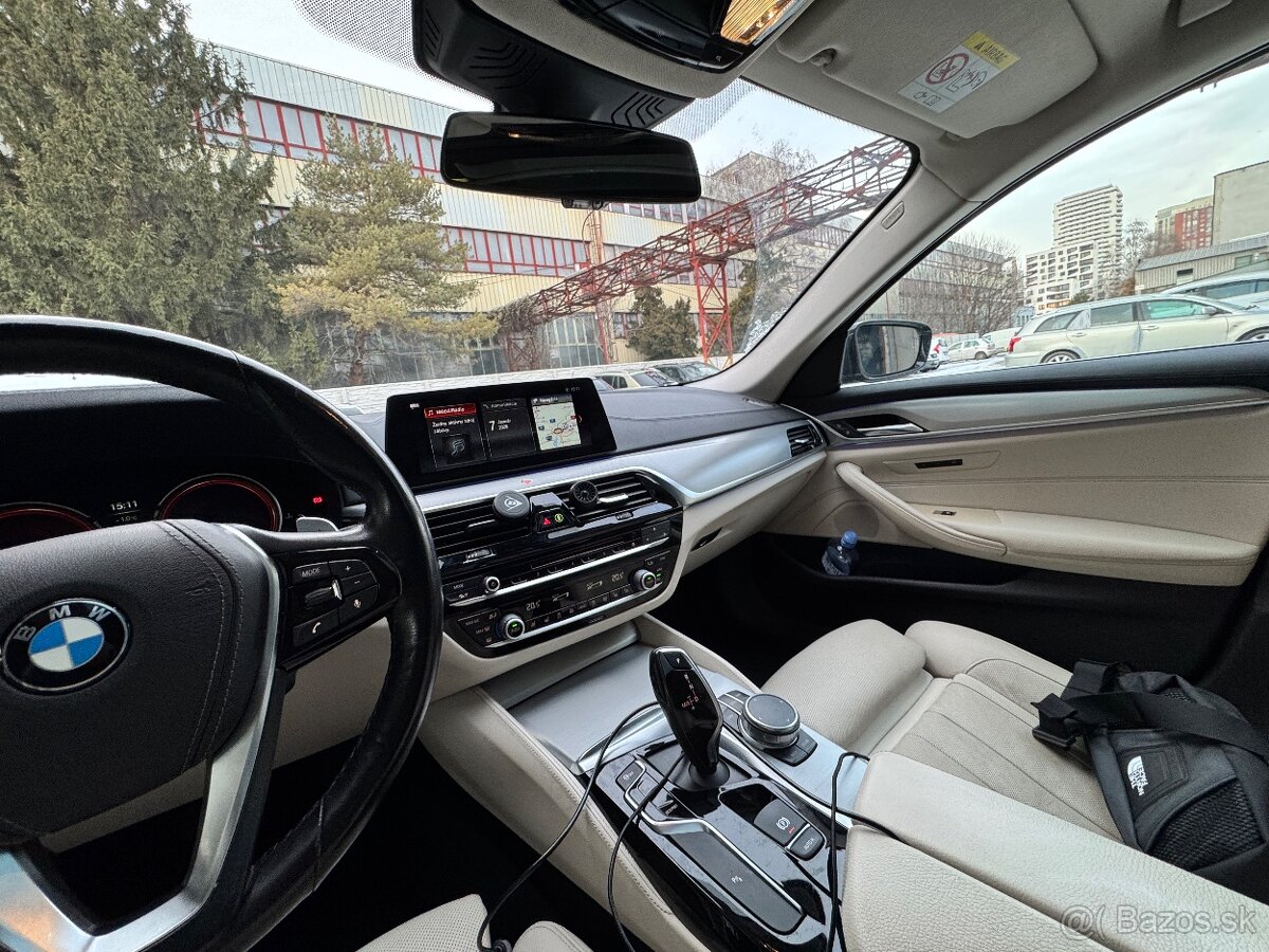 BMW 540i 2017 touring 250KW xdrive - 7