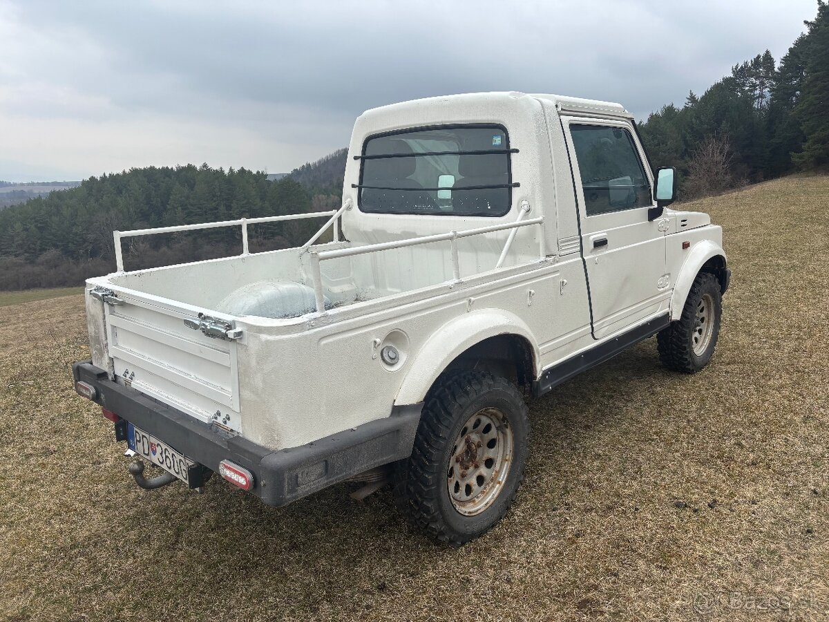 Suzuki Samurai Long - 7