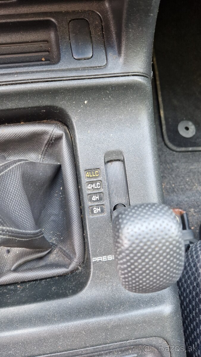 Mitsubishi Pajero 3,2 - 7