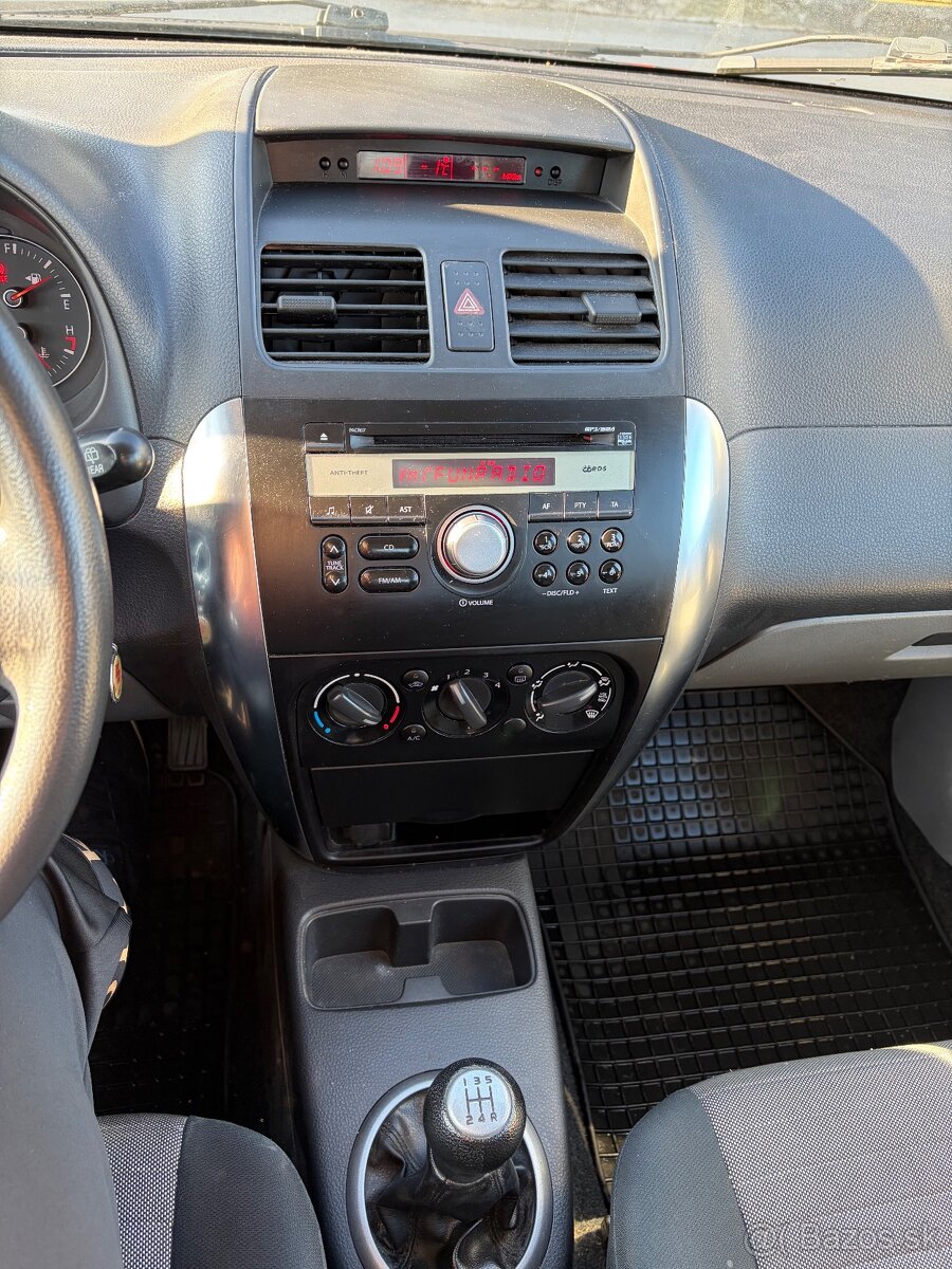 Suzuki SX4 4x4 - 7