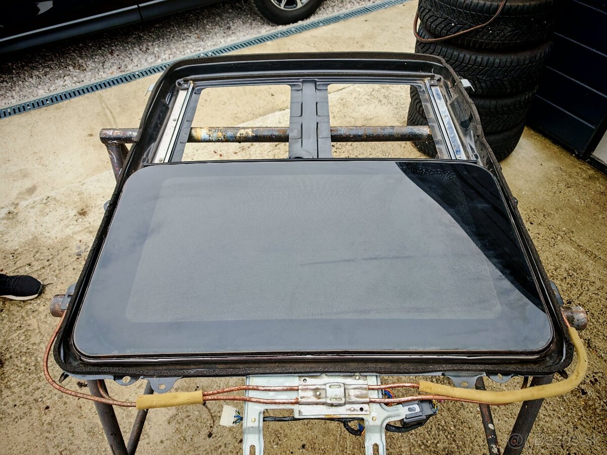 Sklenený šíber mazda 323 BG c - 7