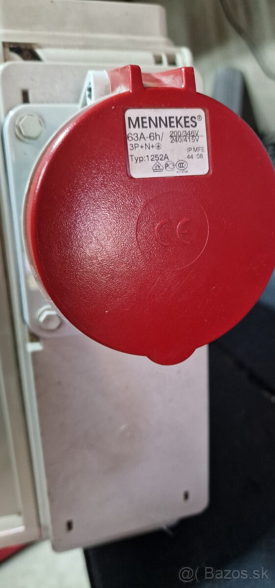 Rozvádzač 400V 230V 24V - 7