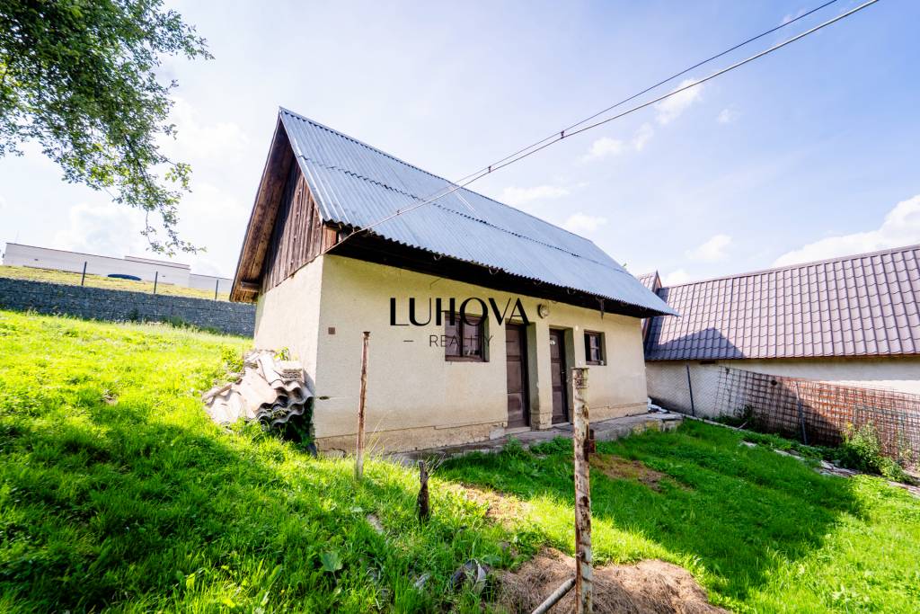 DOM v Zubáku s krásnym pozemkom - 7