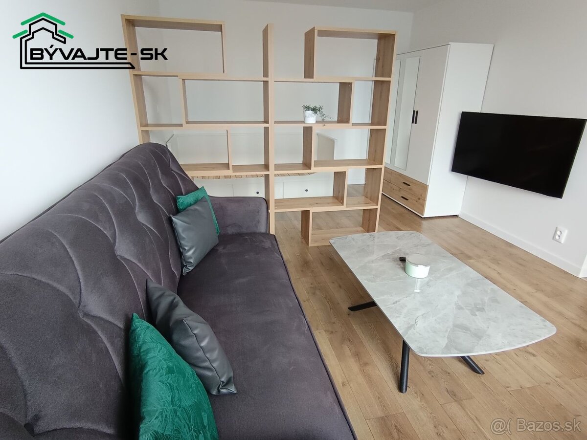Krásny jednoizbový byt v Prievidzi s výhľadom na Bojnický zá - 7
