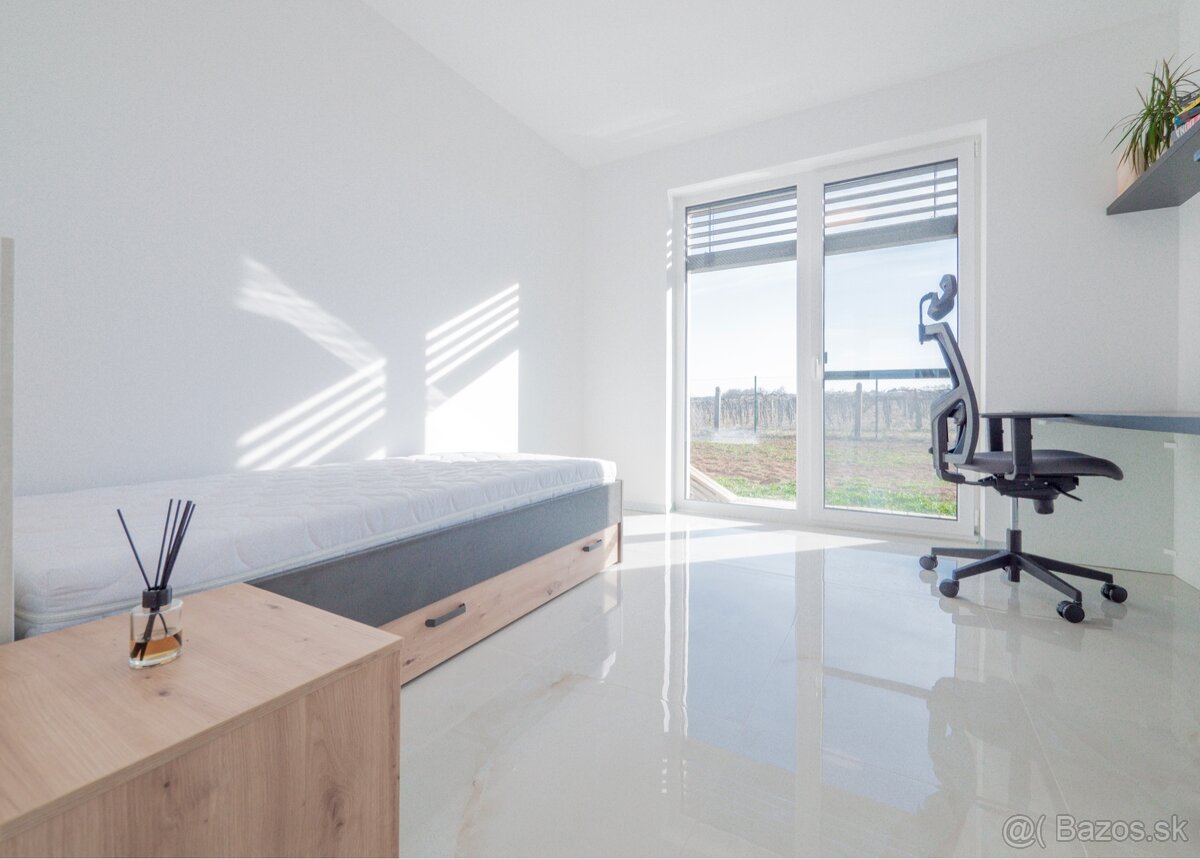 Novostavba - 4-izbový rodinný dom- zariadený - 7