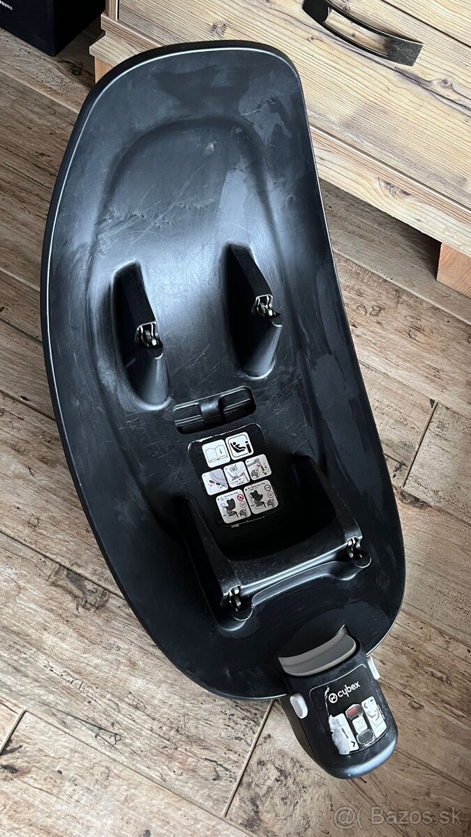 Autosedačka Cybex so základňou - 7