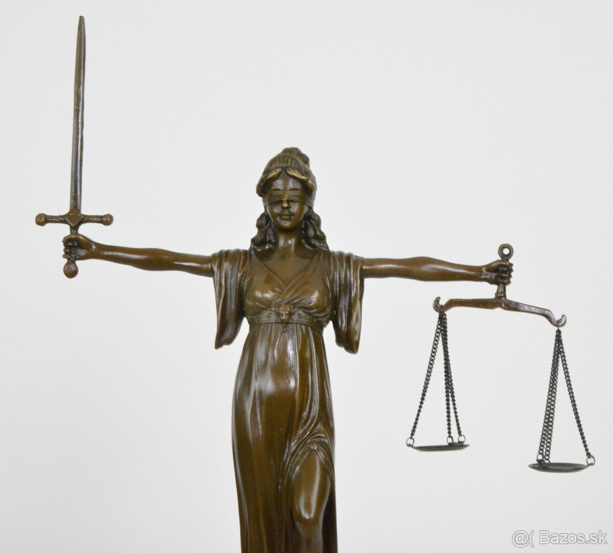 Bronzová soška - Justicia na mramoru - 7