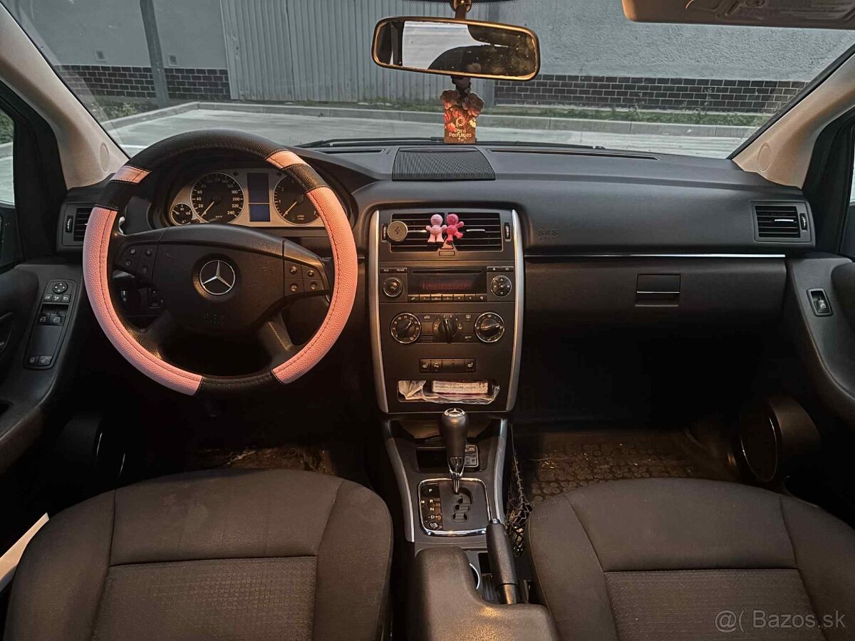 Mercedes B200, Benzín, Automat - 7
