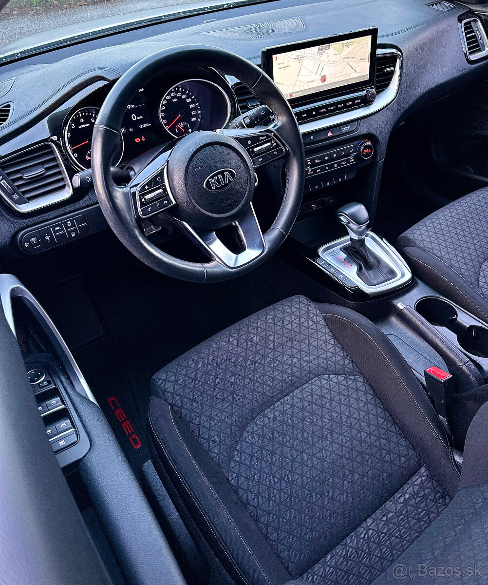 Kia Ceed kombi benzín Automat 2021 Slovensko - 7