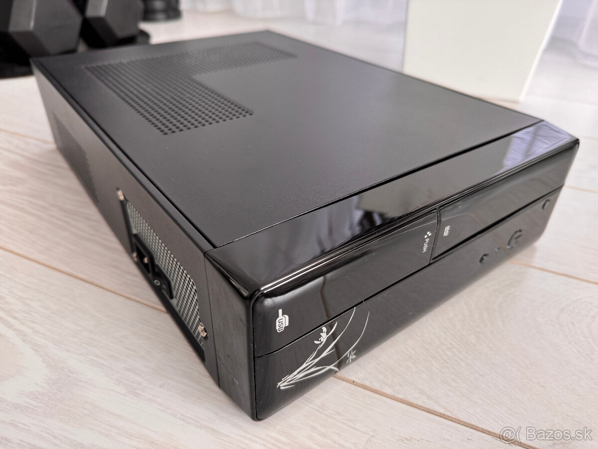 Kancelársky počítač AMD Phenom II, 4GB, ASUS Geforce 210 - 7