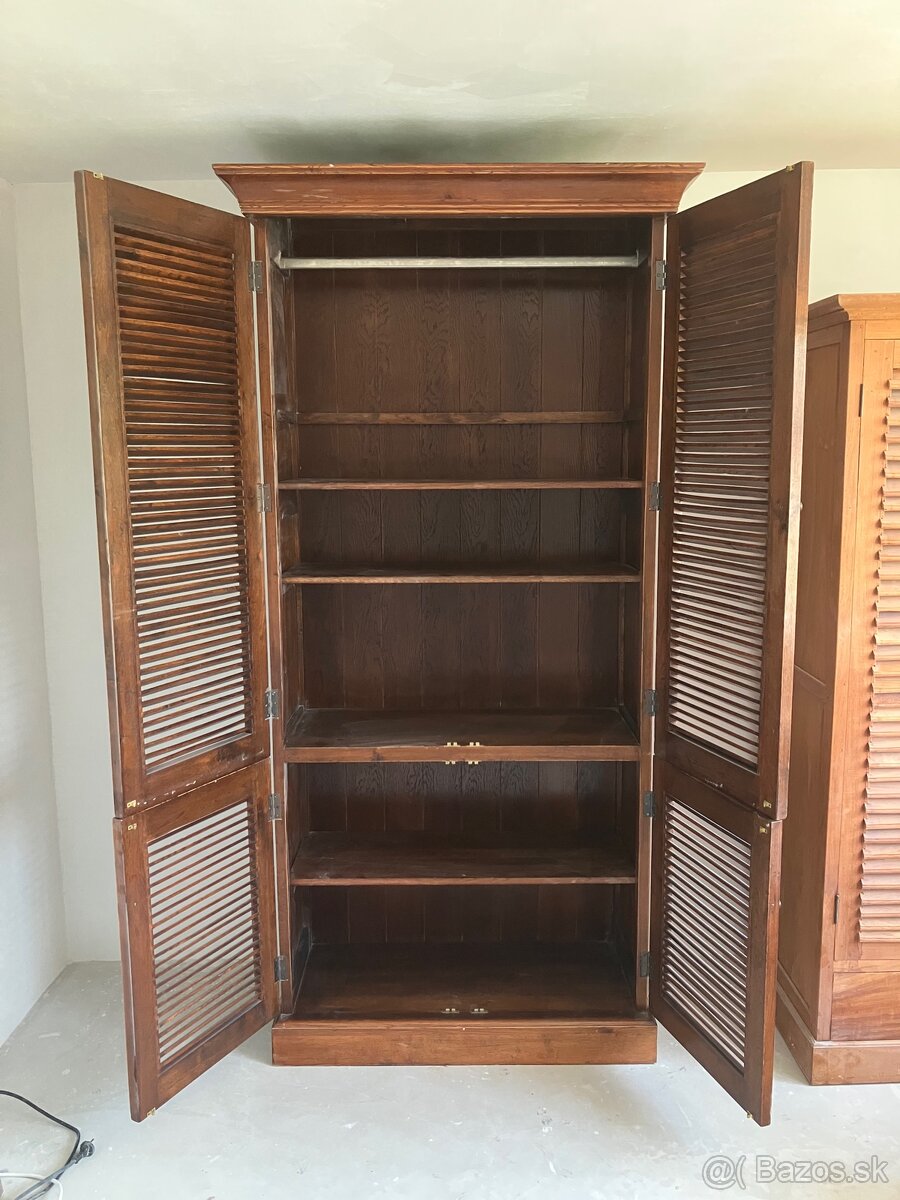 Skriňa z masívu - 7