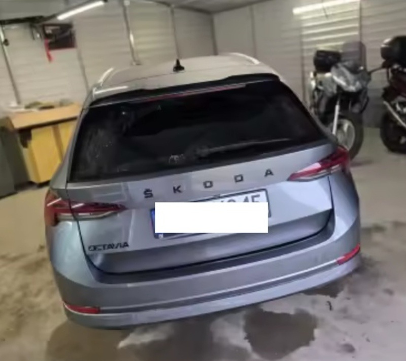 ŠKODA nápisy ČIERNE lesklé - 7