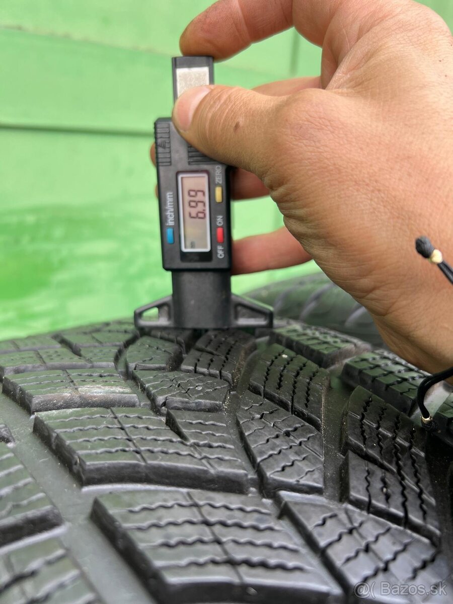 Zimné pneumatiky Goodyear 225/55R18 - 7