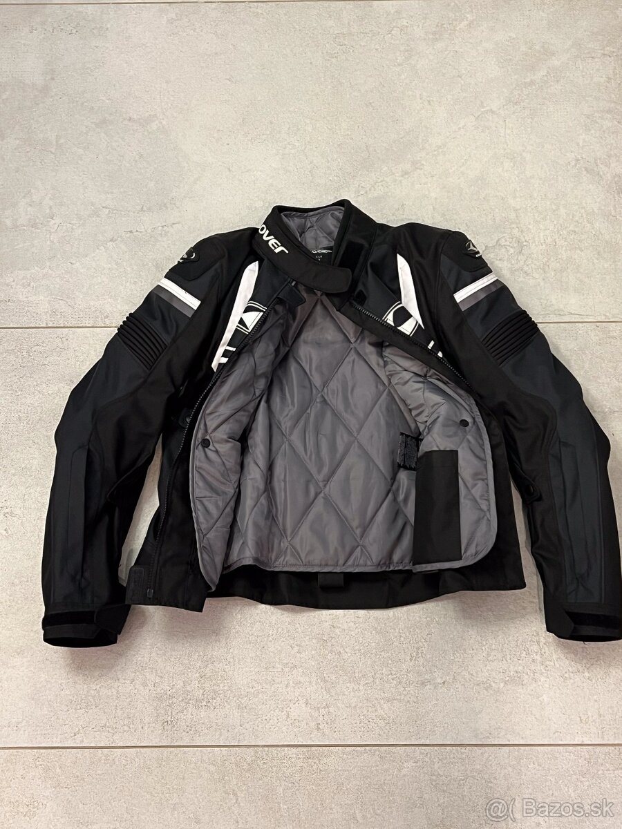 Znížené ceny Na predaj rifle/nohavice/topanky/helmy - 7