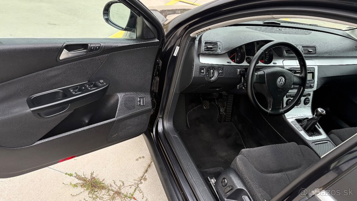 Predám Volkswagen Passat Variant B6 2.0 TDi,103Kw,R.v.2009 - 7