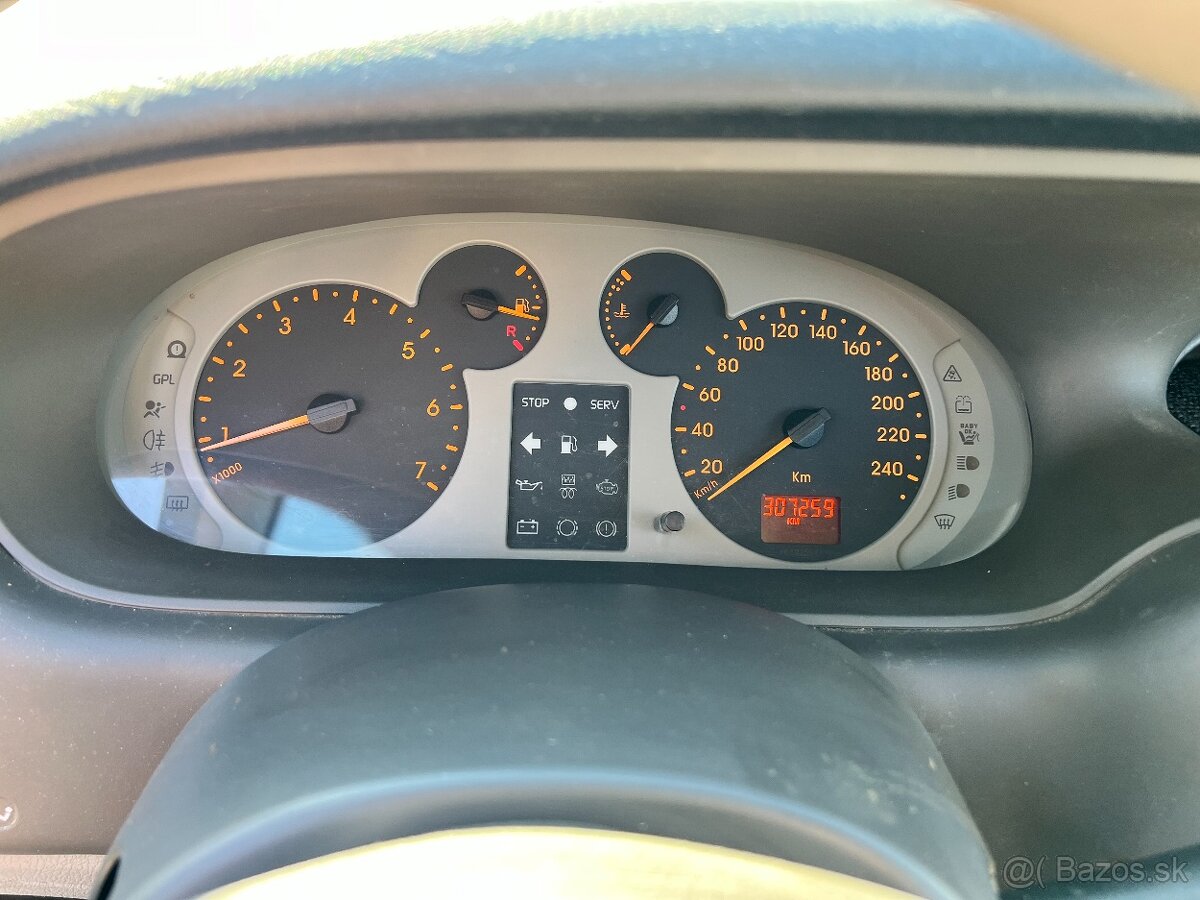 Rozpredám Scenic - 7