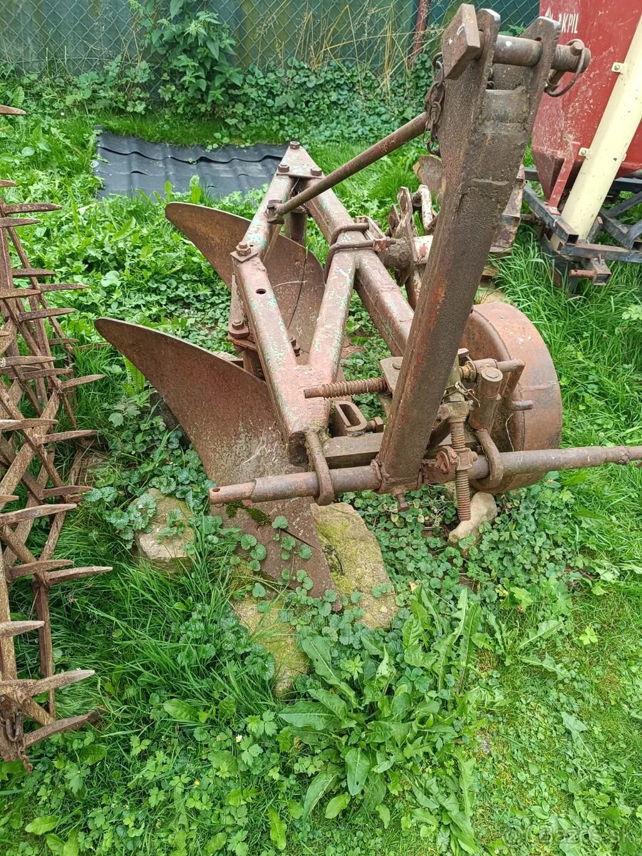 Predam poľnohospodársku techniku - 7