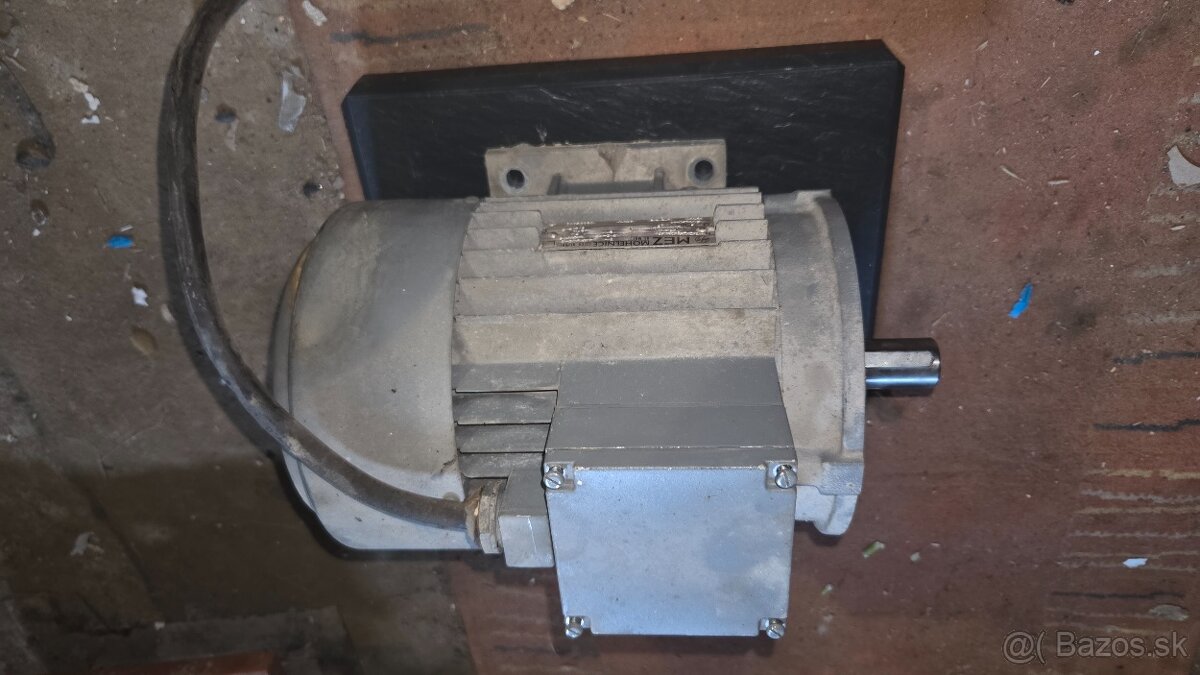 Elektromotor 1.5kW 2870 ot. - 7