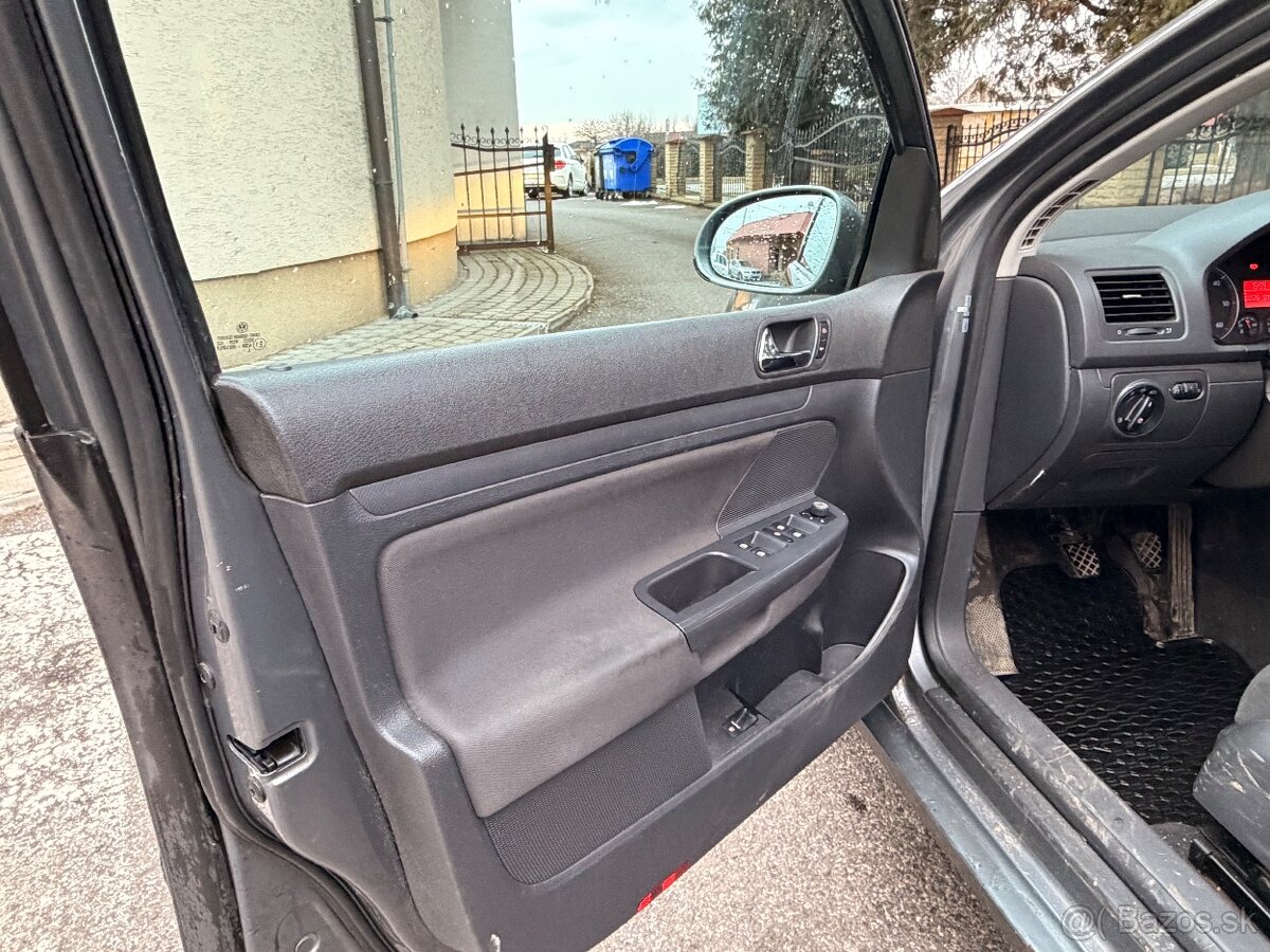 Predám vw golf 1.9 TDI 77 kw - 7