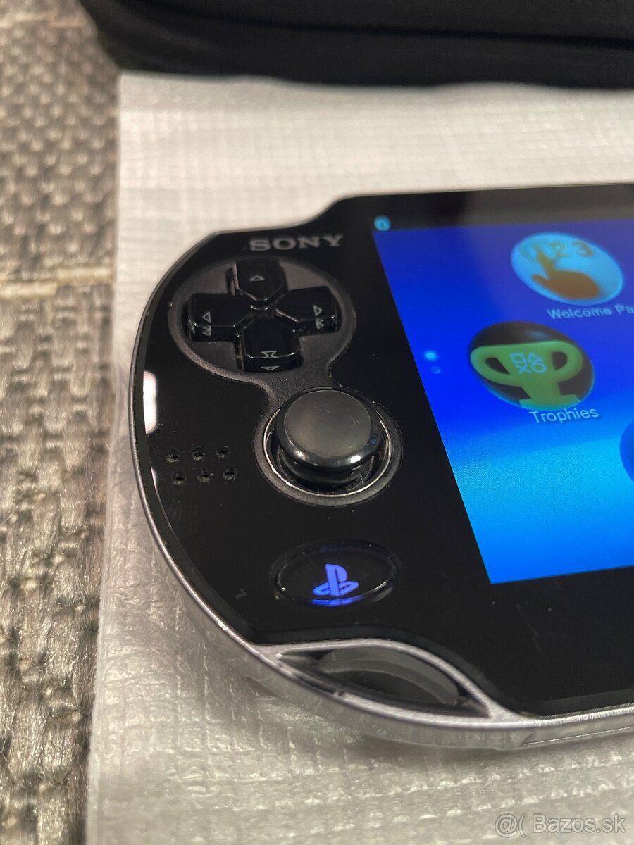 PS VITA PCH-1004 Oled 16GB / komplet box - 7