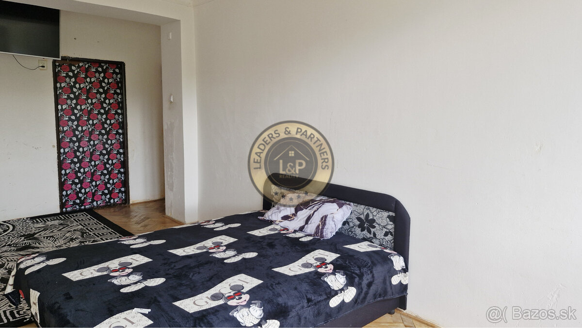 Na predaj 2 izbový tehlový byt v pôvodnom stave. Masaryková - 7