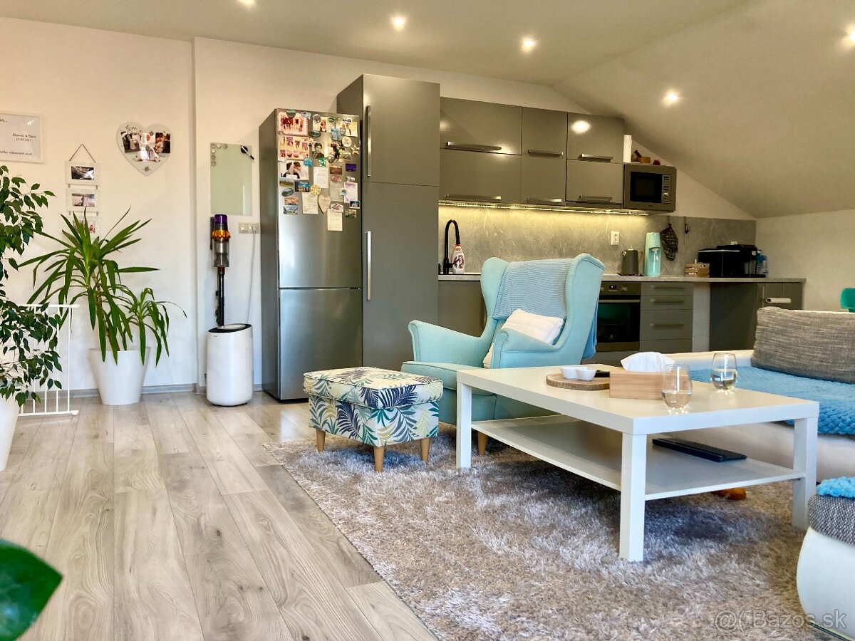 Nadštandardný 2-izbový byt 75m2 + parkovacie miesto - 7