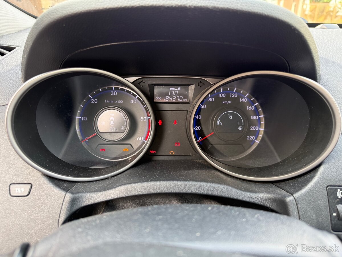 Hyundai ix35 1.7 CRDi 85 kW – koža, top výbava, bez korózie - 7