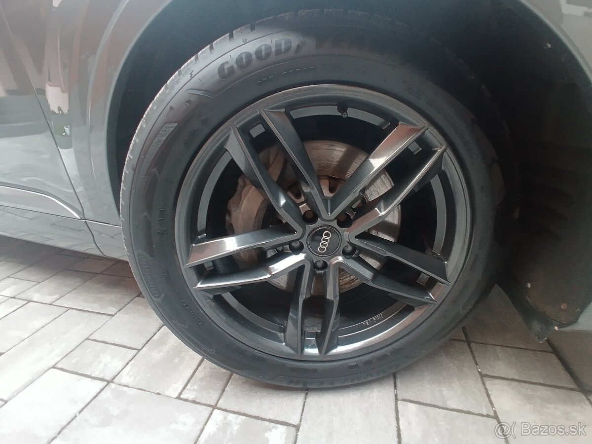 Audi Q7 3.0TDI272k 7miest,Slin ... - 7