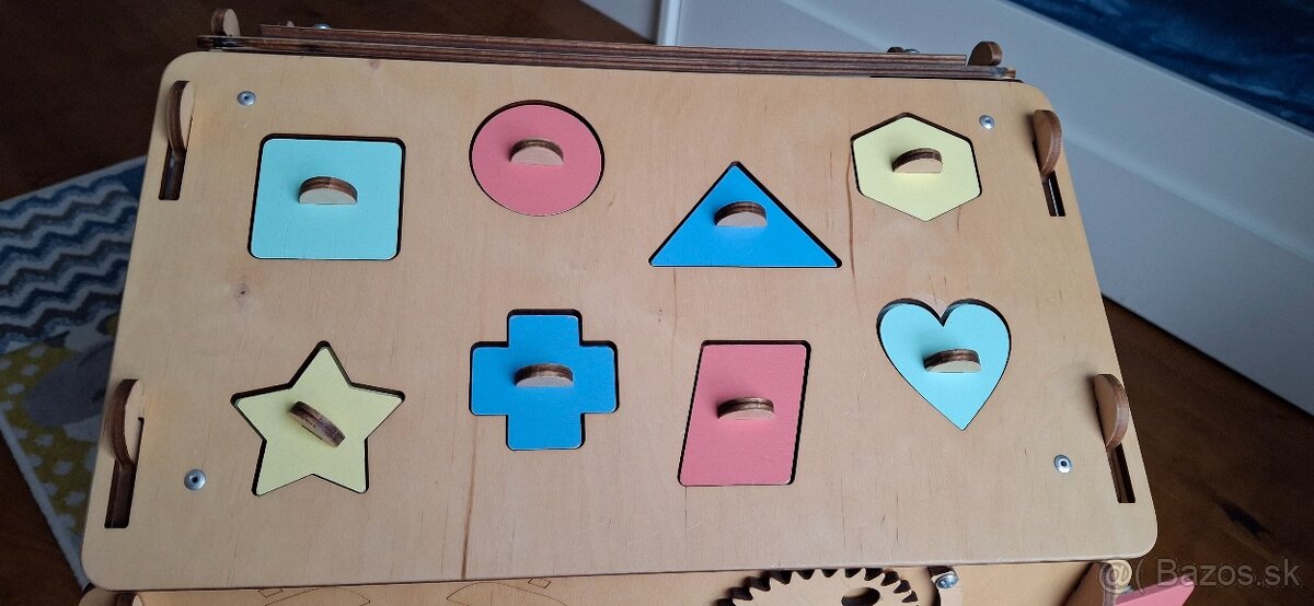 Montessori domček, aktivity board - 7