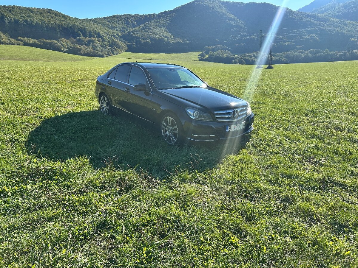 Mercedes Benz 300 CDI 4 Matic - 7