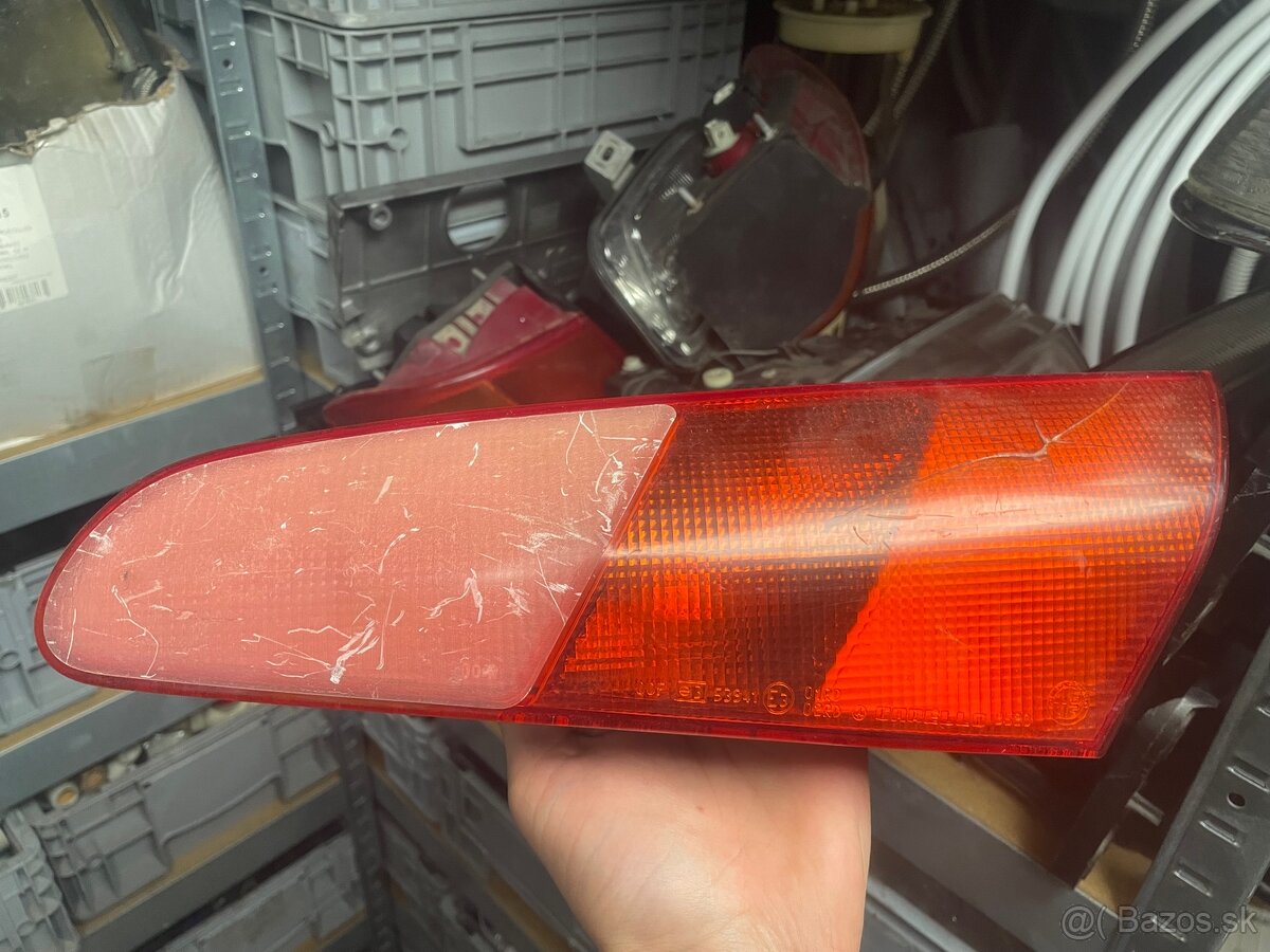 Predám zadné svetla na alfu Romeo 166 - 7