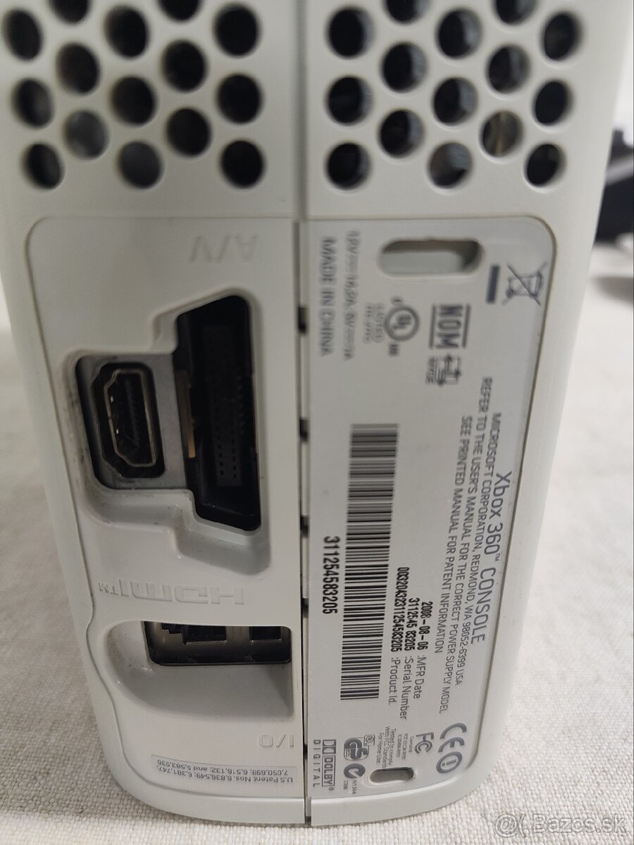 XBOX 360 + 60 GB HDD + OVLÁDAČ + 3x HRA - 7