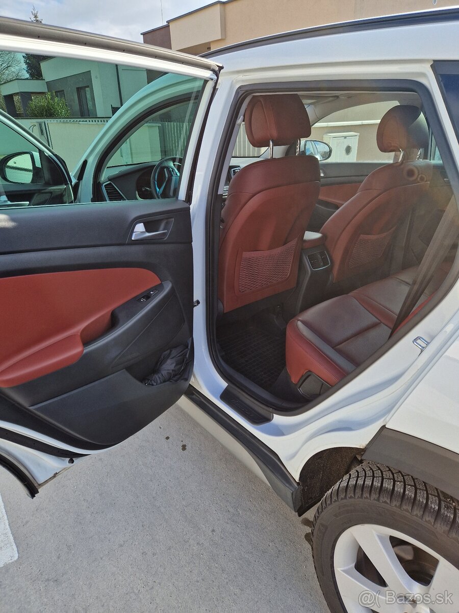 HYUNDAI TUCSON 2.0 CRDI 4×4 PANORAMA - 7