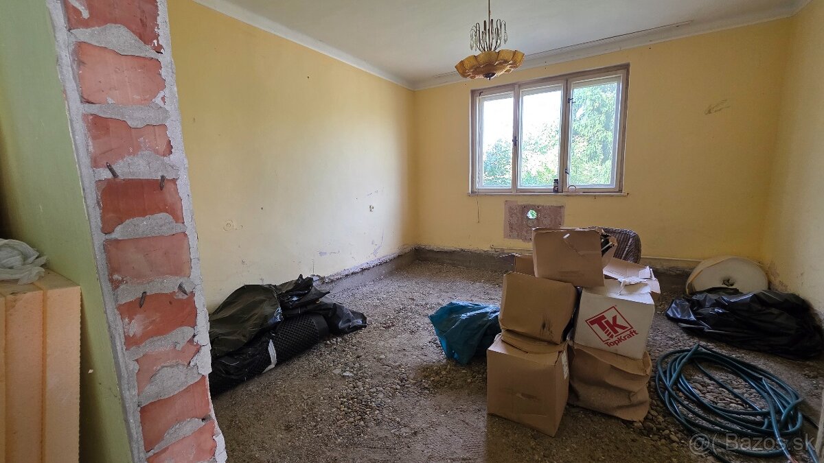 Na predaj RD s pozemkom Horná Potôň - 7