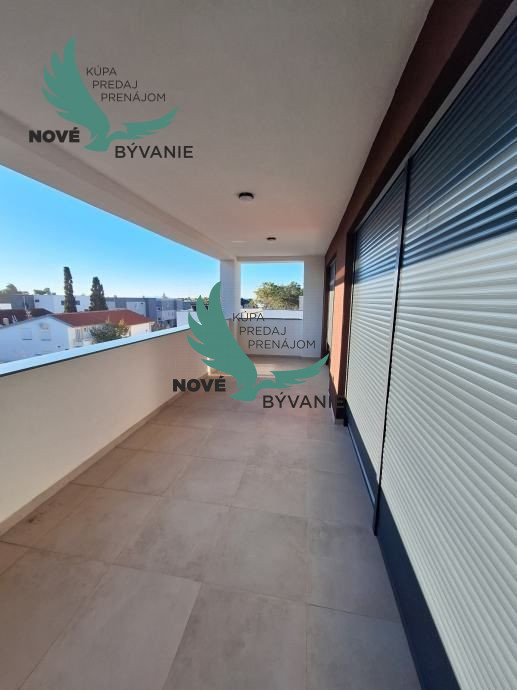 Na predaj novostavba - dvojpodlažný apartmán s výhľadom na m - 7