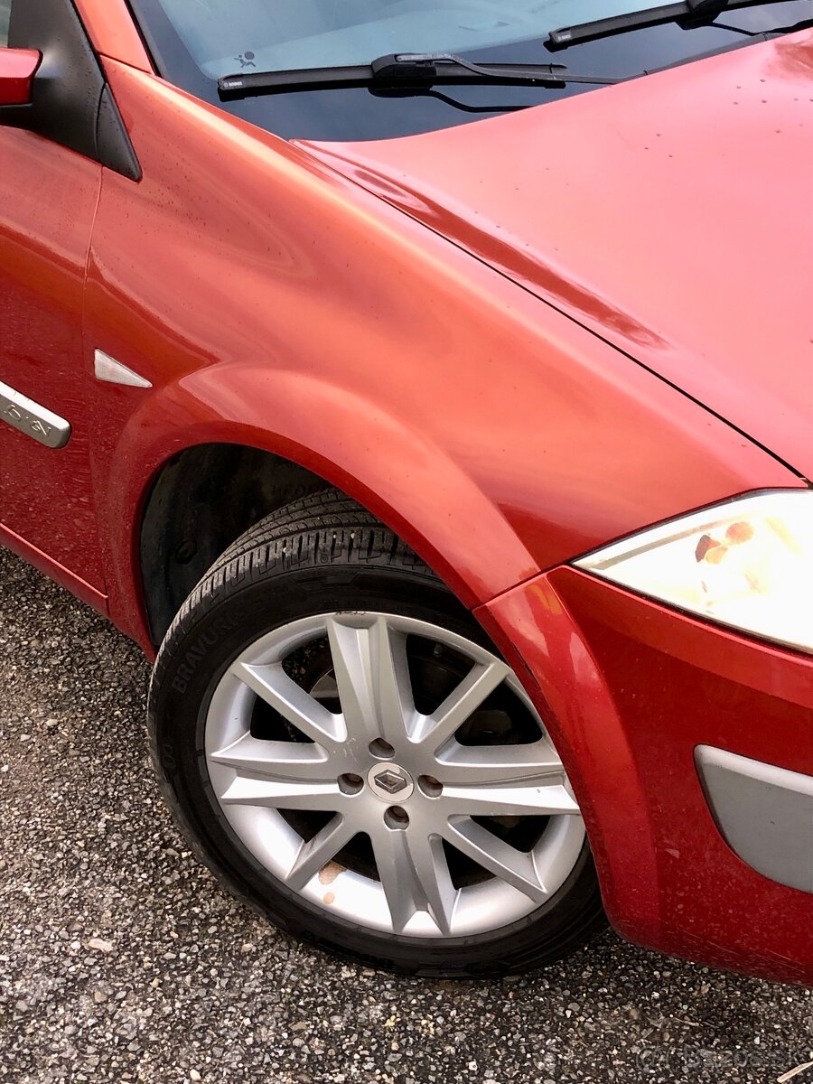 RENAULT MEGANE GRANDTOUR 1.6i - 7