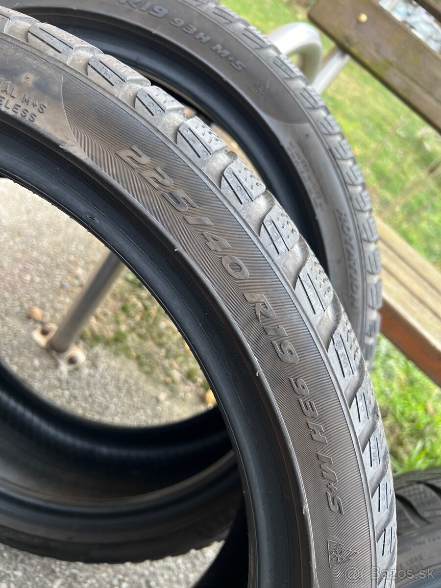 225/40/19 Pirelli Sottozero 3 - 7