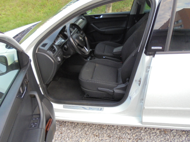 Škoda Rapid 1.0 TSI Extra r.v.10/2018 - 7