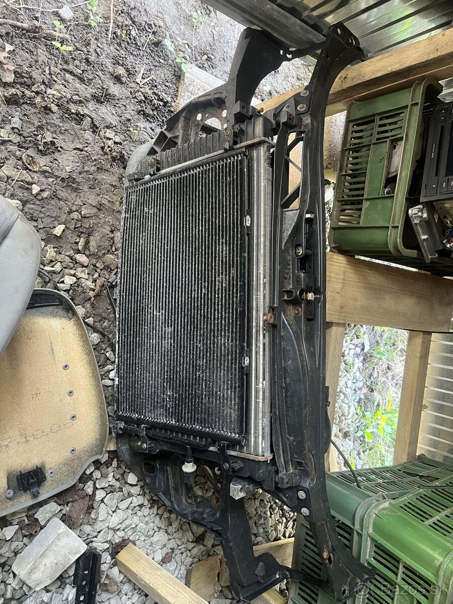 Rozpredám audi a4 b7 2.0tdi - 7