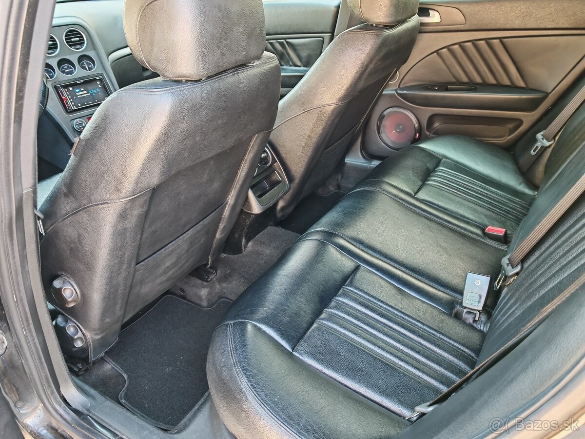 Alfa Romeo 159 Sportwagon 2.0 JTDm - 7