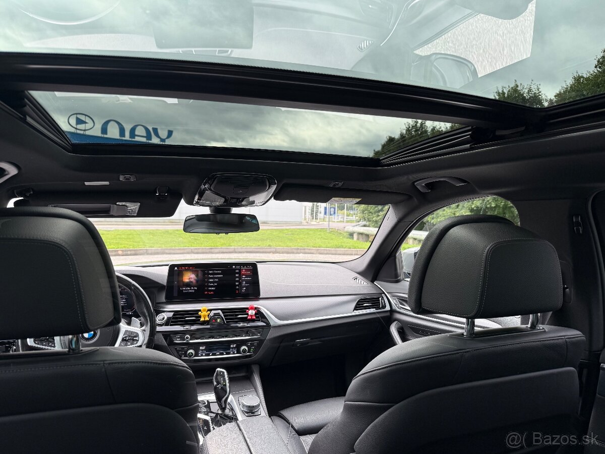 BMW 520xdrive Mpacket - 7