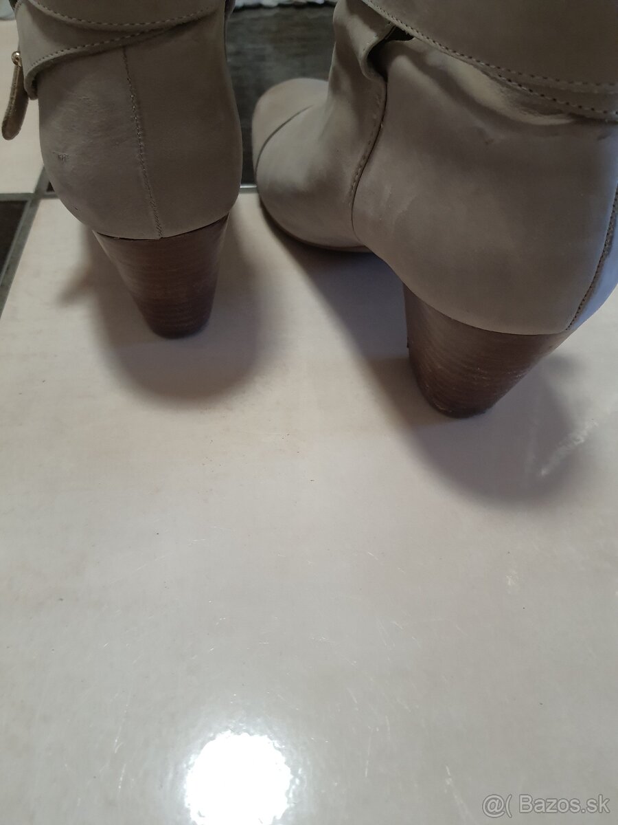 kotníkové čižmy Baťa - 7