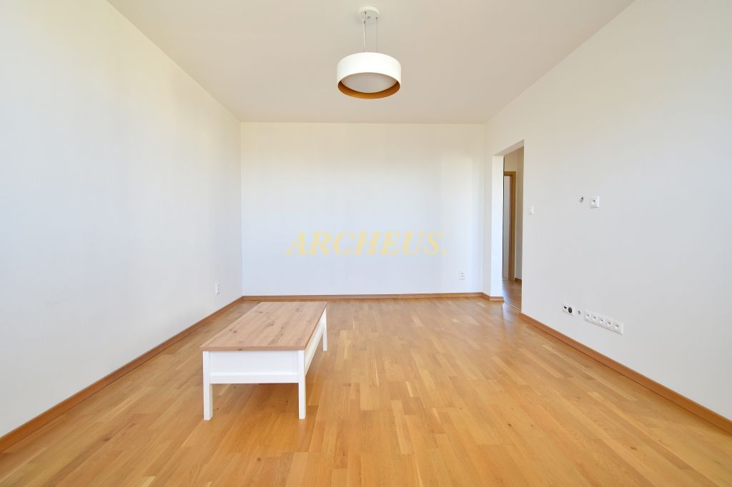 3D / EXKLUZÍVNE/ 3 IZBOVÝ BYT, PRENÁJOM, KEŽMAROK -horný JUH - 7