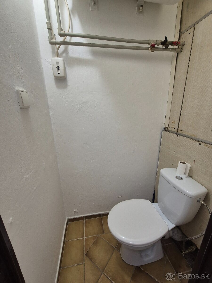 1-izbový byt na Eötvösovej ulici v Komárne - 7