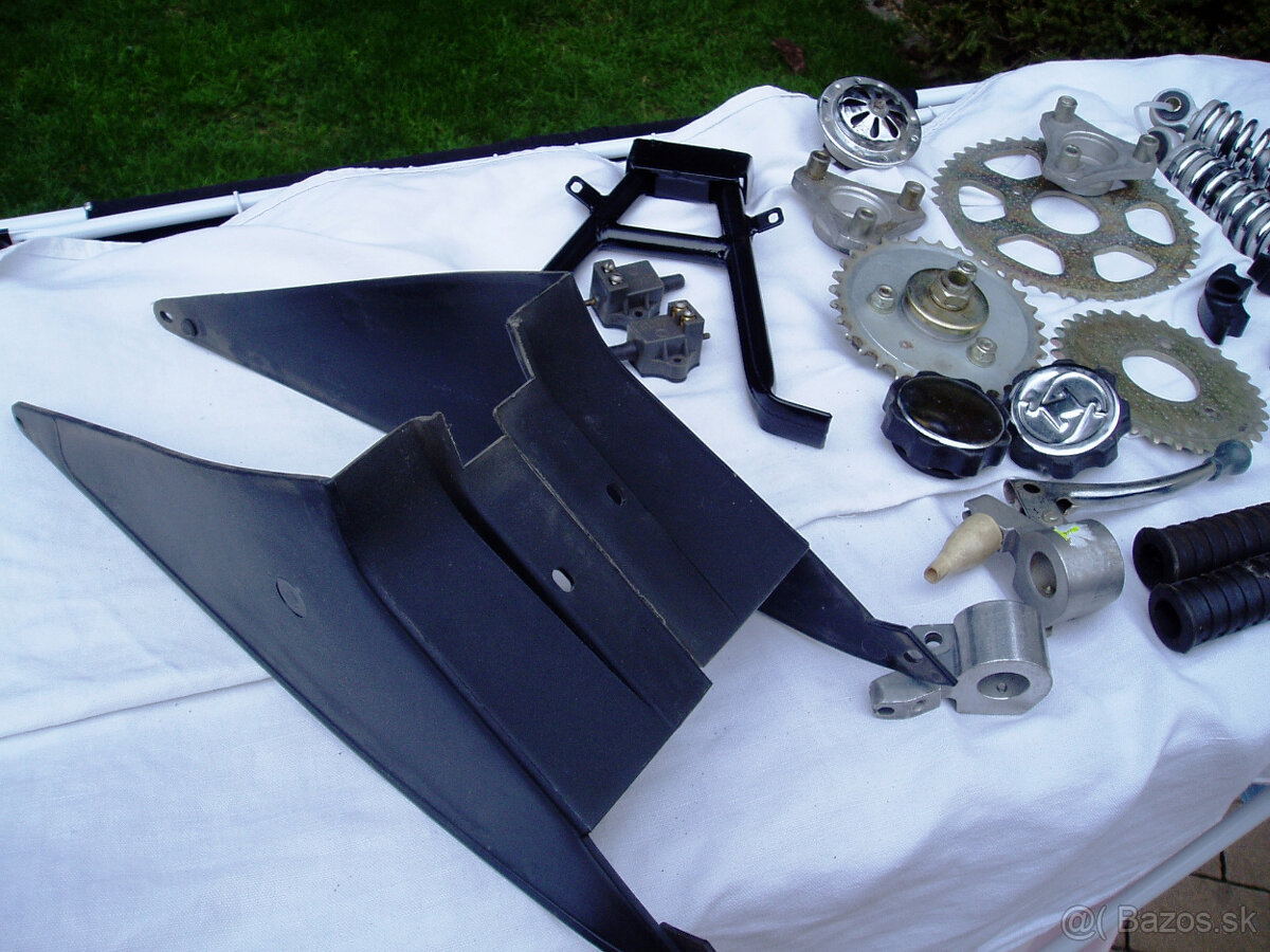 - Nové - KOLENO VÝFUKU - na STELLU - orig. - 7