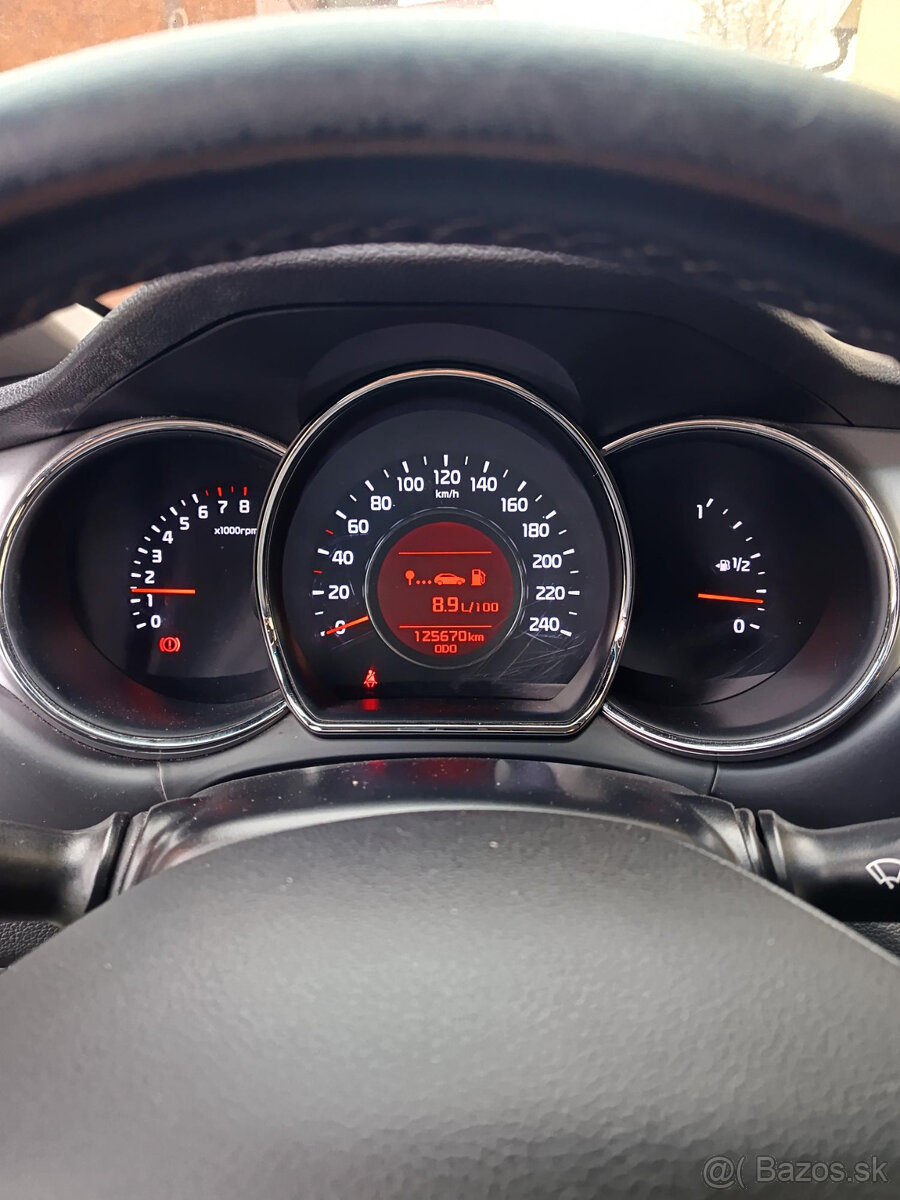 Na predaj KIA Cee´d SW - 7