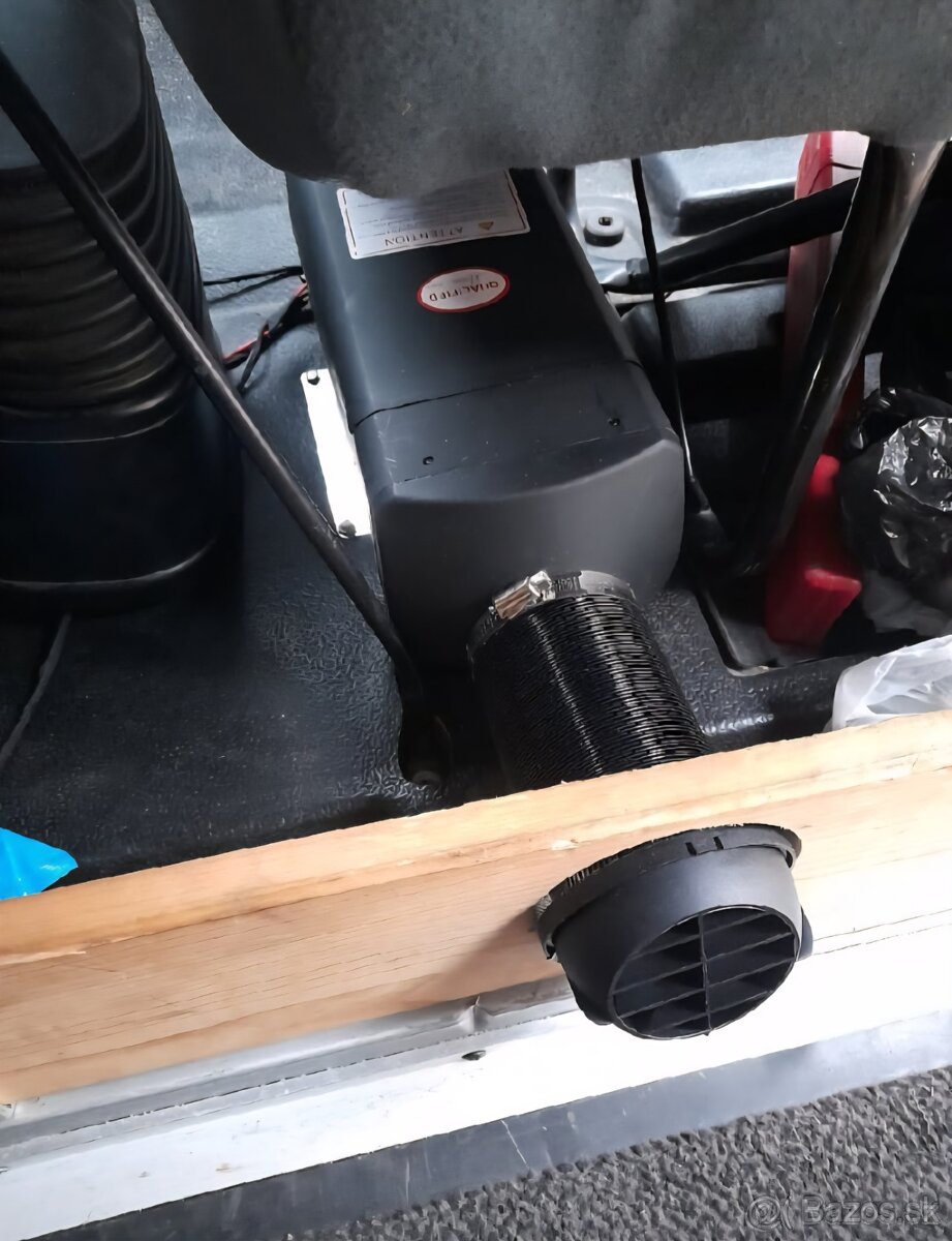 Obytné auto - dodávka Ford Transit - 7