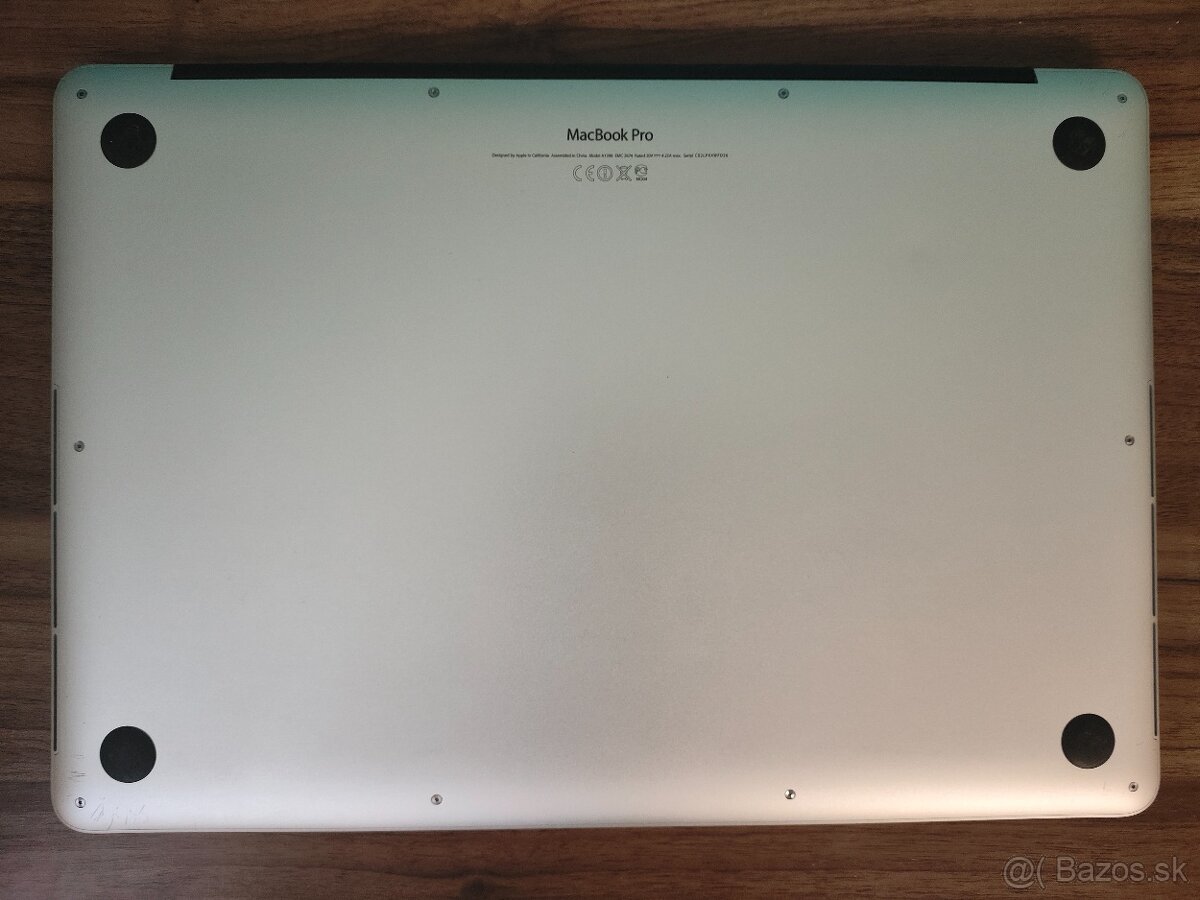 Apple MacBook Pro 15 A1398 – i7 / 8GB / 256GB - 7