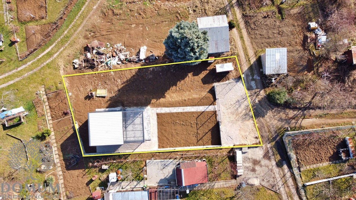 Výnimočná rekreačná chata s pozemkom 374m2 v Novom Meste n/V - 7